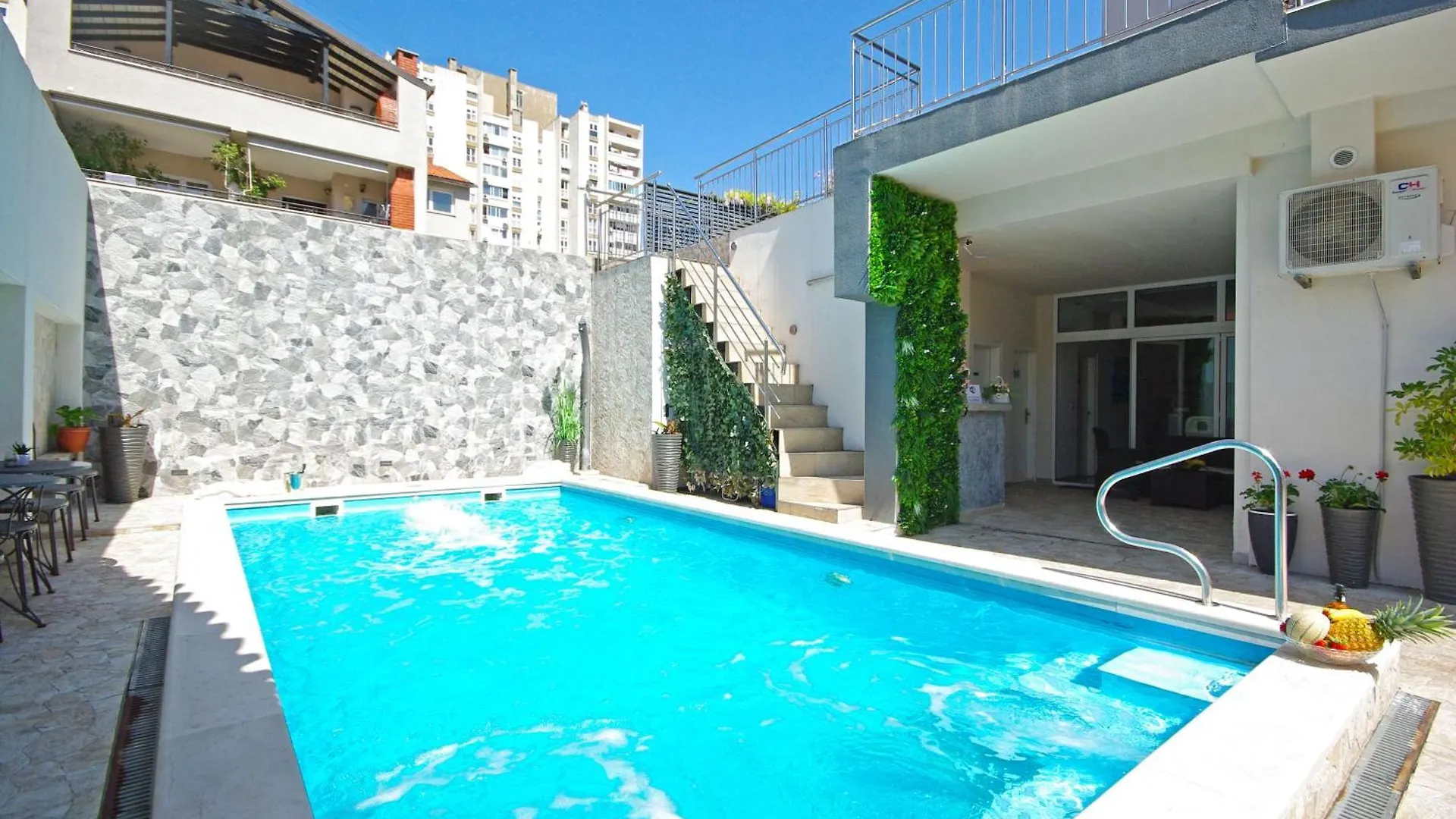 Villa Naomi Split 0*,  Kroatië