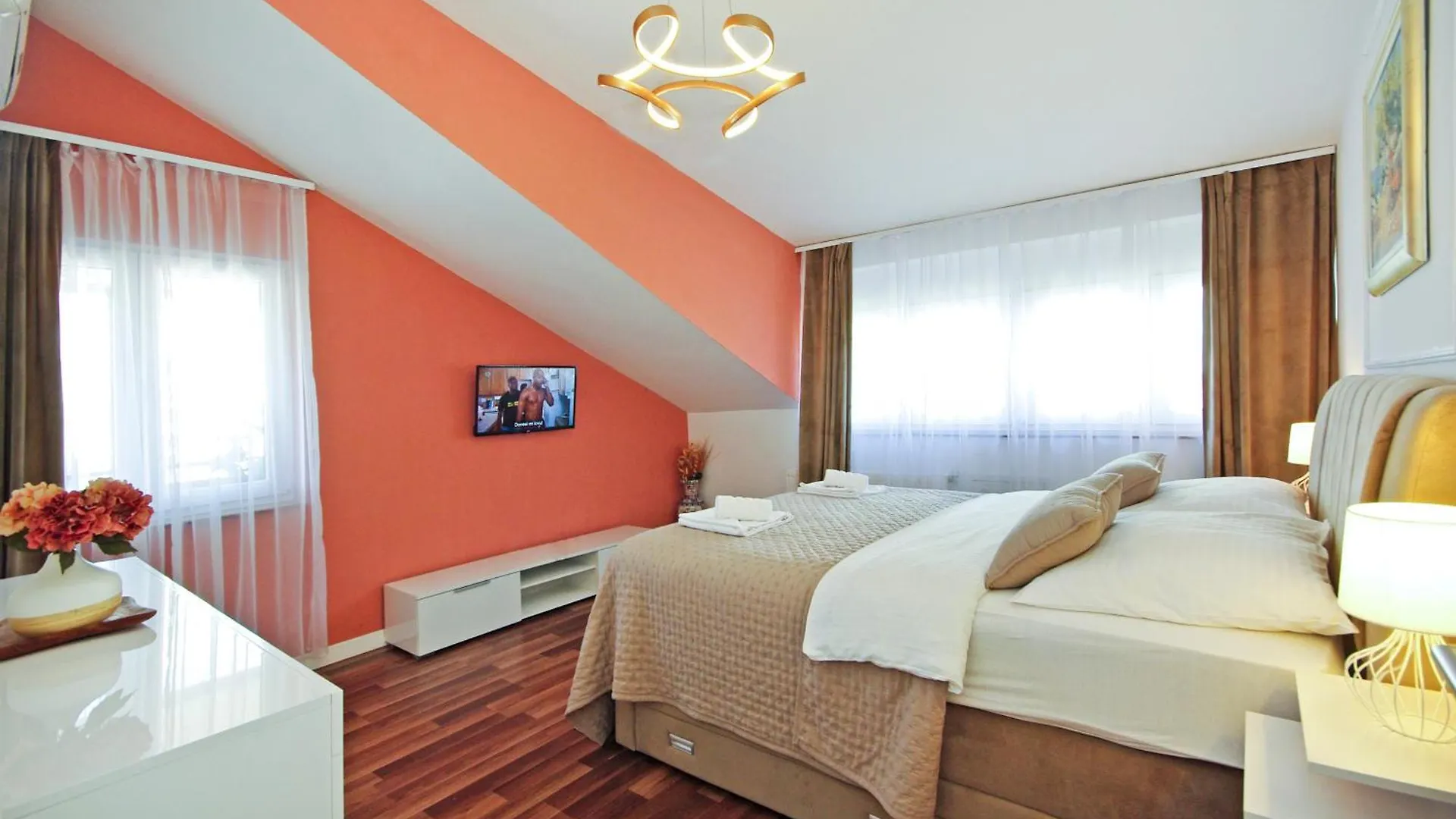 Apartment Villa Naomi Split